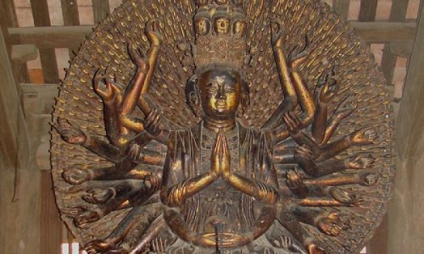 Ý nghĩa của Phật Bà Quan  m nghìn mắt nghìn tay